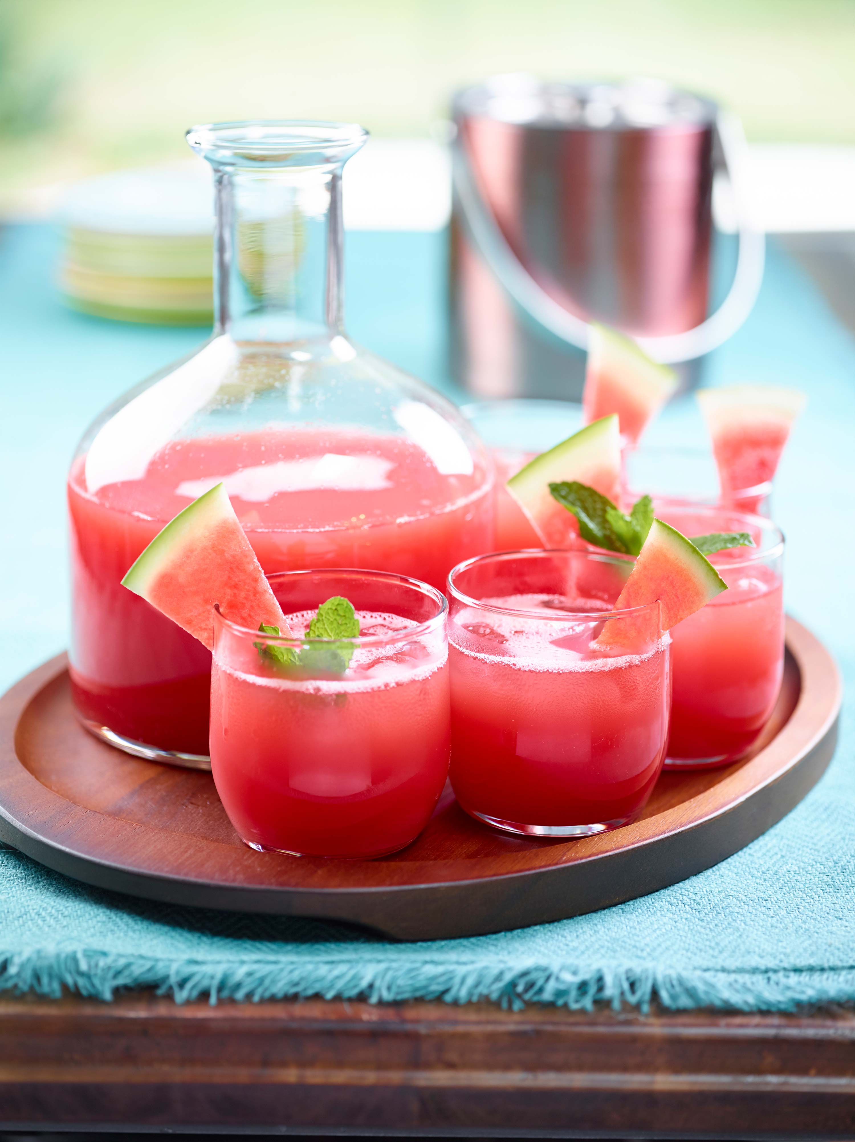 Make Natural Watermelon Juice Step By Step In Manado City