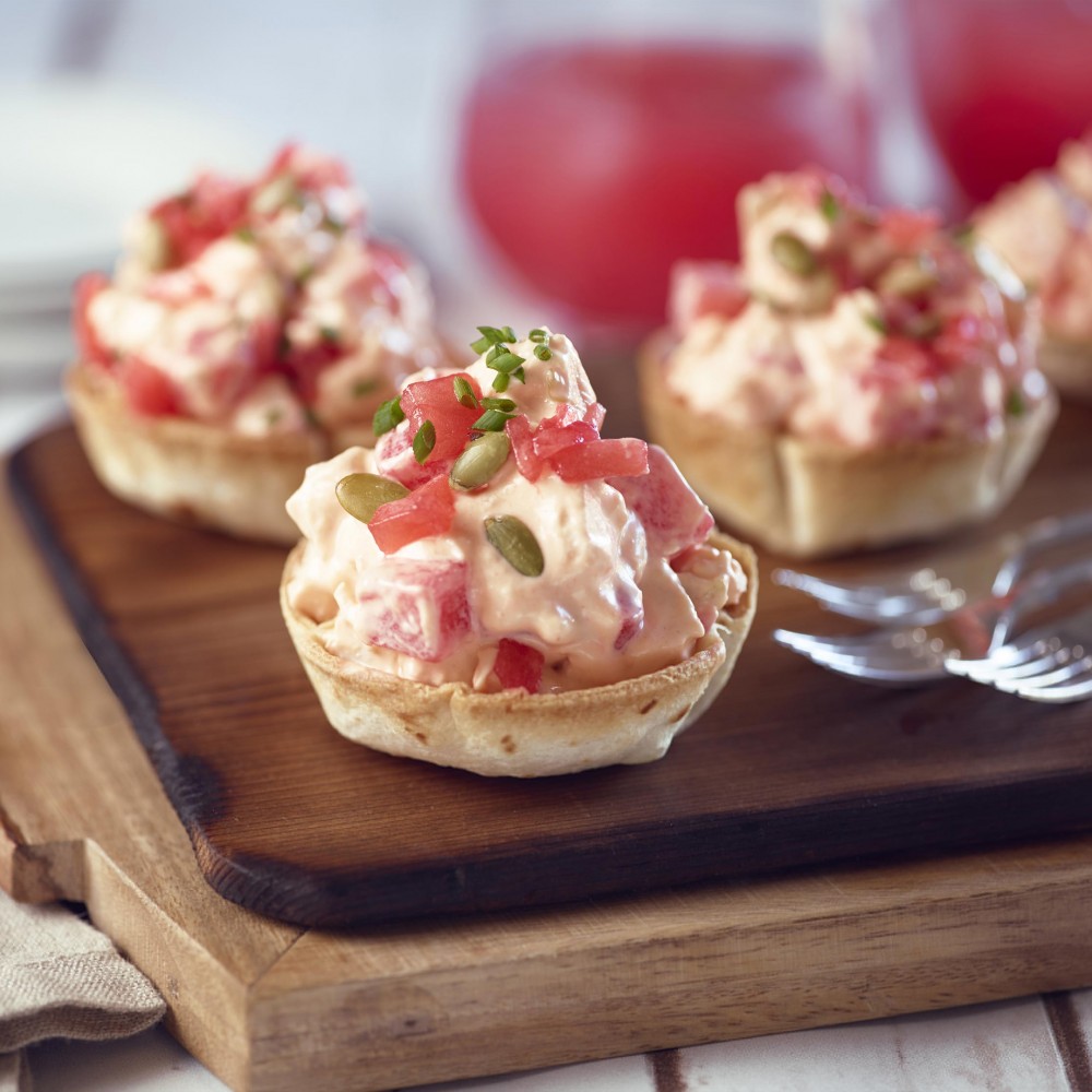 Serving platter with tortilla cups